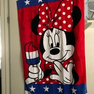 Disney Minnie Pool/Beach Towel with matching bag